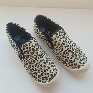 Tommy Bahama leopard animal print slip on canvas sneakers womens size 9.5